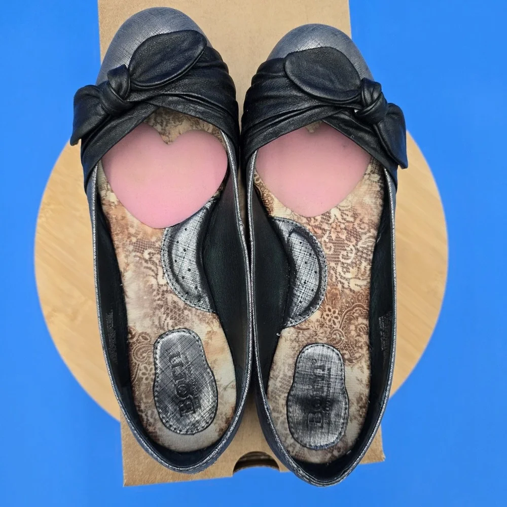 Born Ballet Flats Womens Silver Black Leather Casual Bow Slip On Shoes Sz 7.5M‎